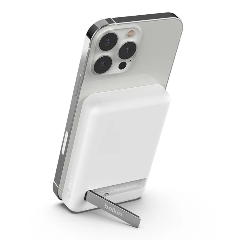 Belkin BoostCharge Magnetic Wireless Power Bank 5k + Stand Black